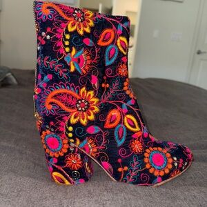 Colorful Embroidered Women's Ankle Boots